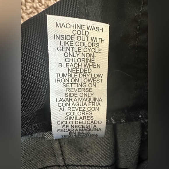 Democracy “Ab”solution Skinny Jeans - Size 2 - Picture 4 of 8